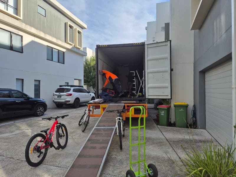 JAVI Removals and Storage Sydney removalist work in Parramatta