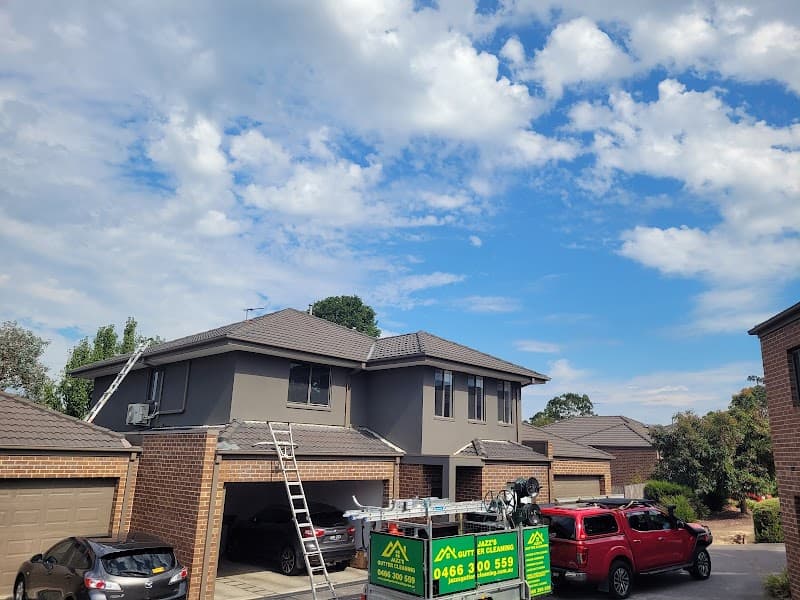 Jazz's Gutter Cleaning PTY.LTD gutter cleaning work in Skye