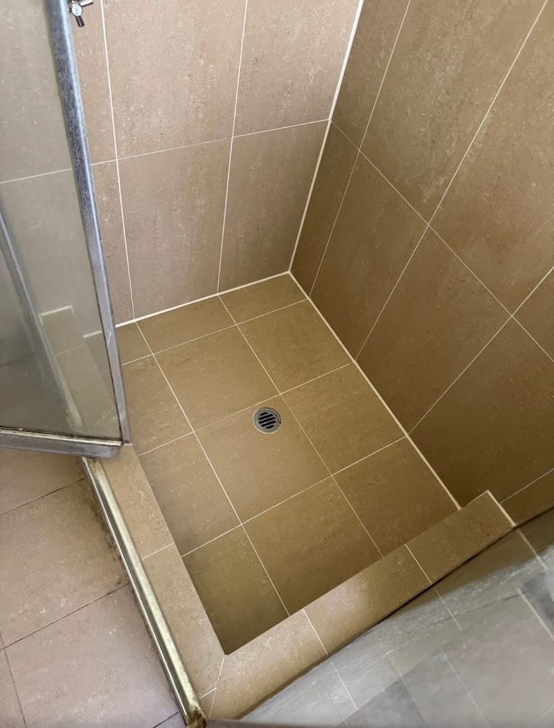 JB Tiling & Regrouting tiling work in Stirling