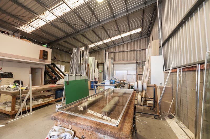 JBL Shower Screens glass & glazier work in Thrumster