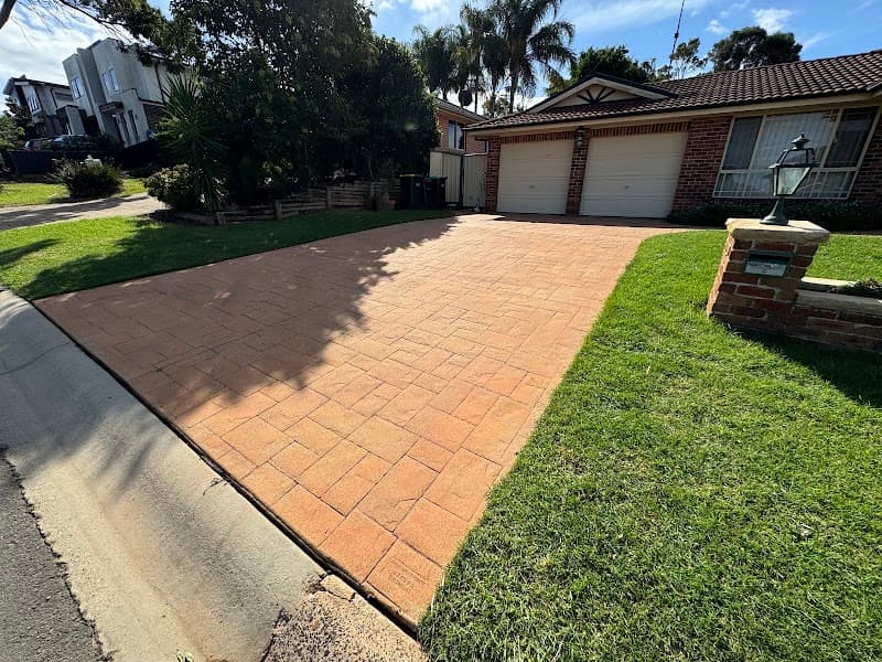 JBP lawn and garden maintenance lawn care work in Glenmore Park