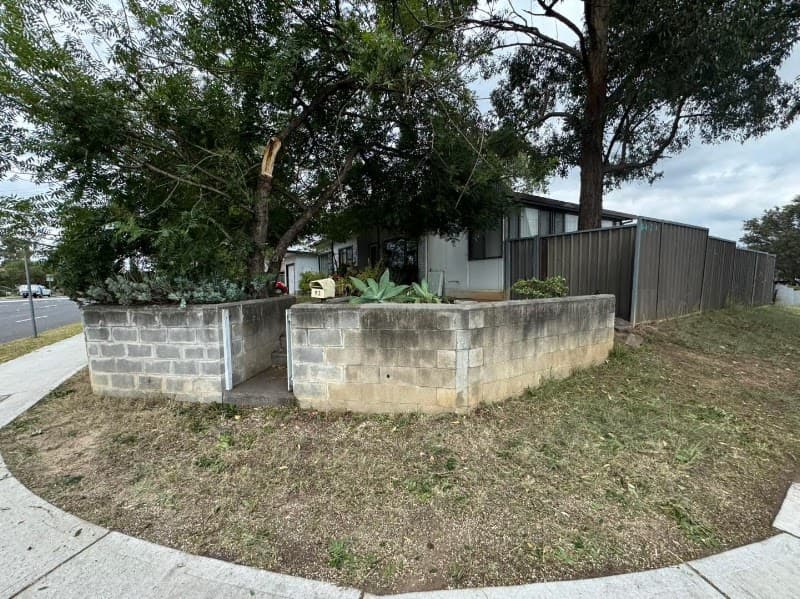 JBP lawn and garden maintenance lawn care work in Glenmore Park