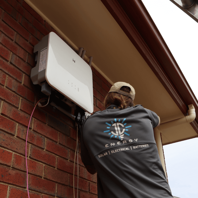 JC Energy solar panel installation work in Para Hills West