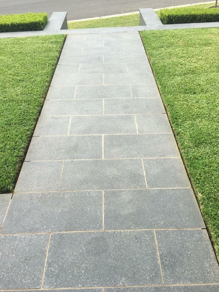 Jealous Neighbour Lawn Care lawn care work in Bonshaw