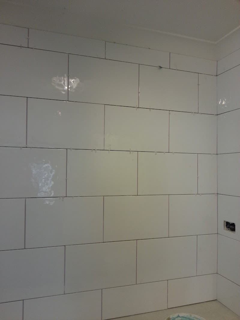 Jeff Tiling bathroom renovation work in Heathridge