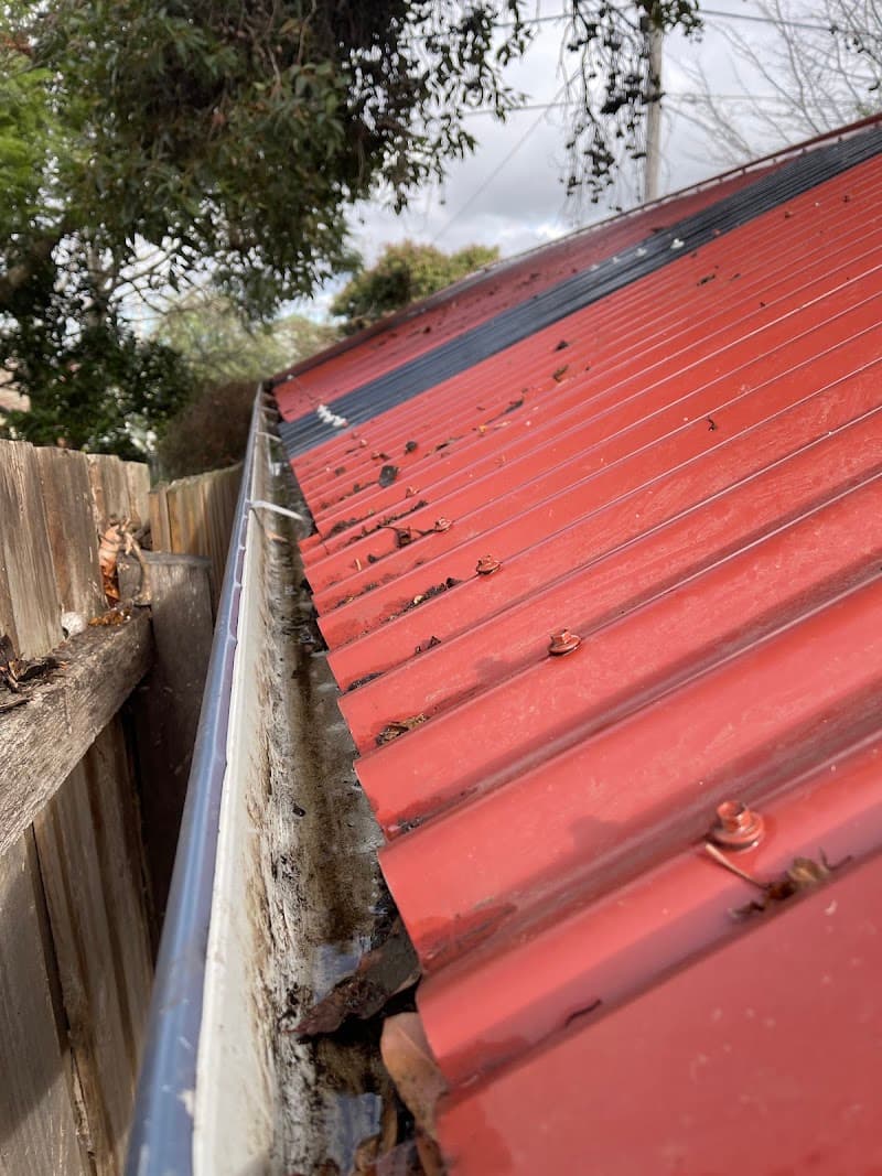 Jet Wash - Window Cleaning Geelong gutter cleaning work in Grovedale