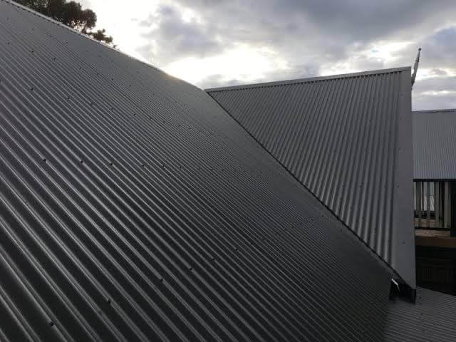 Jett Plumbing & Roofing plumber work in Dandenong South