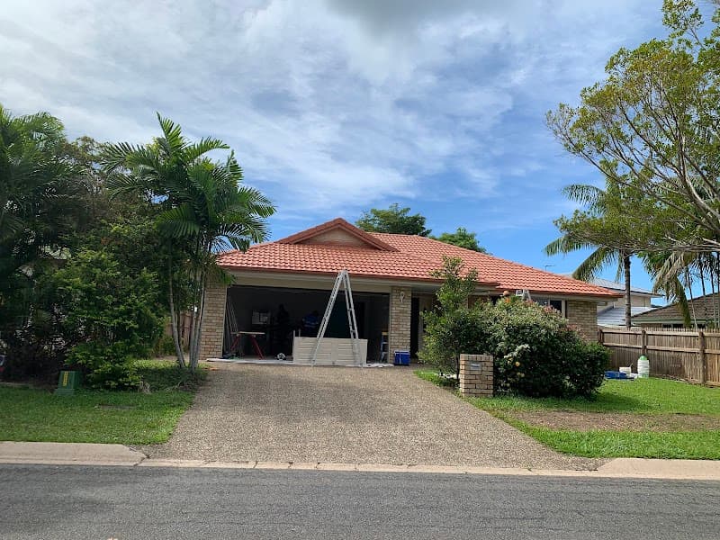 Jetwash Pressure Cleaning gutter cleaning work in Redlynch