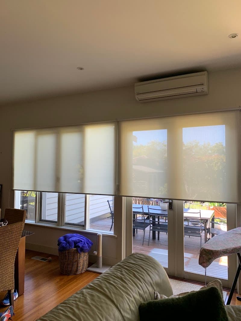 Jim ET. Blinds and Curtains repair, installation and restoration curtains & blinds work in Kew