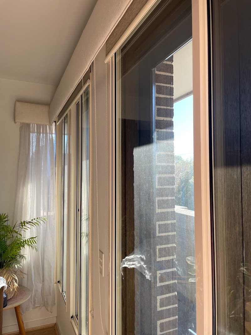 Jim ET. Blinds and Curtains repair, installation and restoration curtains & blinds work in Kew