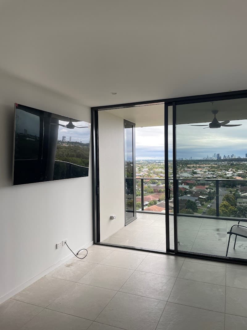 JL Electrical Solutions electrician work in Varsity Lakes