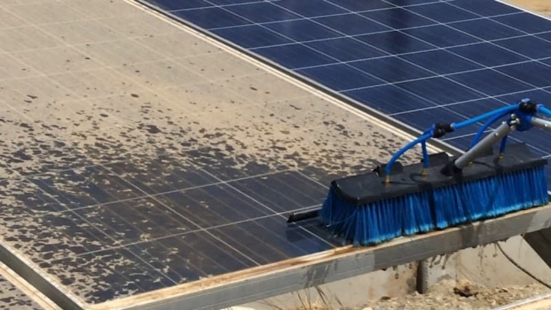 Jo and Co Services gutter cleaning work in Springfield