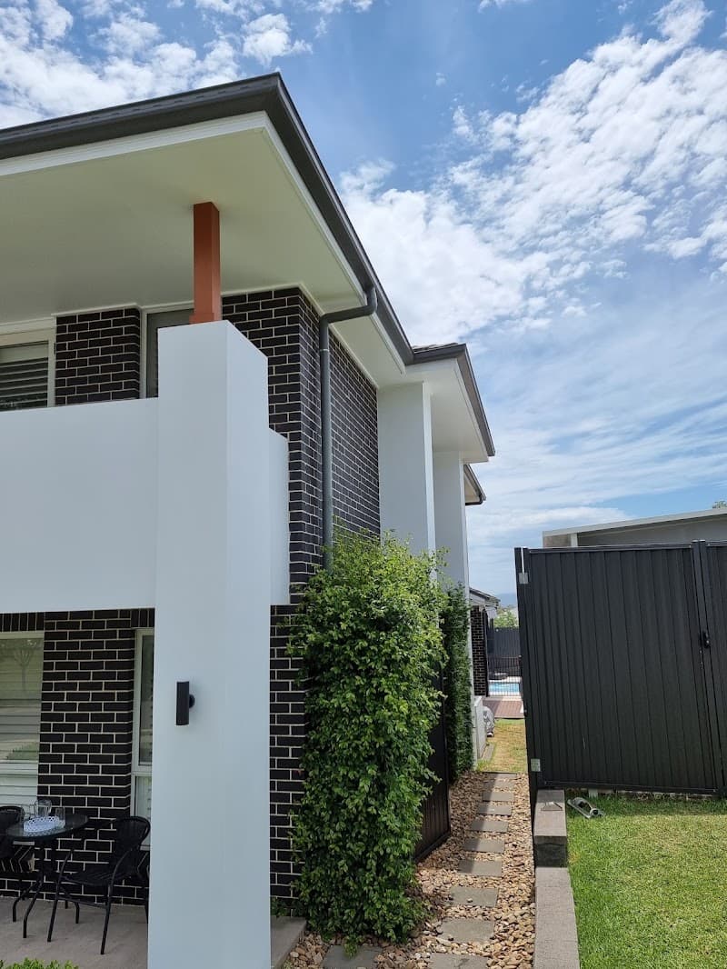 Joao Viana & Sons Painting - Residential, Interior & Exterior House Painting painter work in Oxley Park
