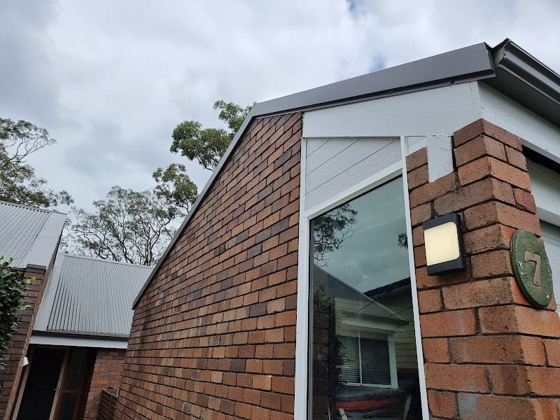 Joao Viana & Sons Painting - Residential, Interior & Exterior House Painting painter work in Oxley Park