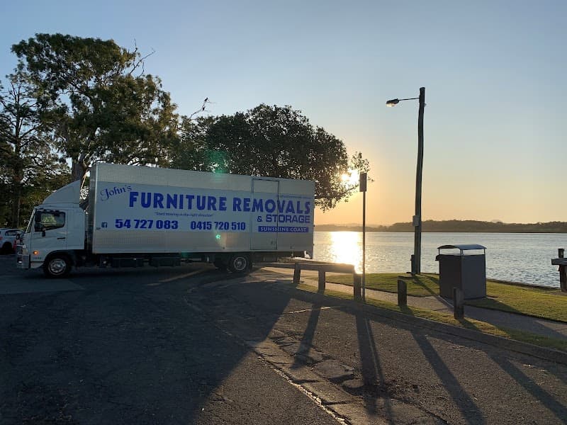 John's Furniture Removals removalist work in Yandina