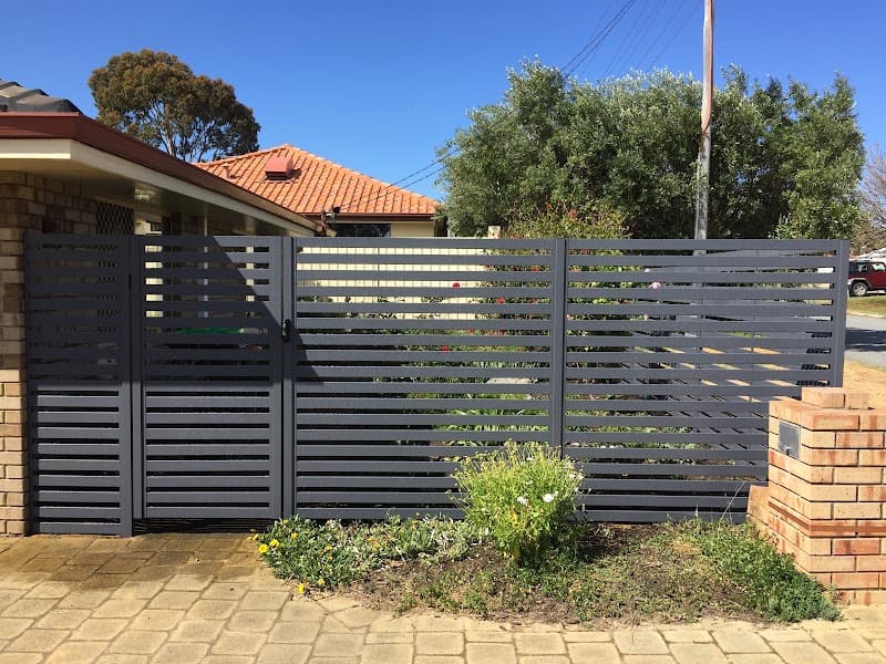 Joondalup Fencing Co fencing work in Heathridge