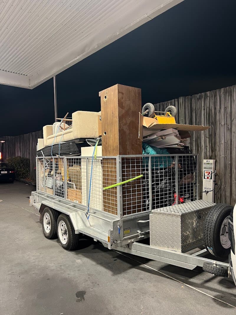 Junk Away Rubbish Removal Sunshine Coast rubbish removal work in Maroochydore