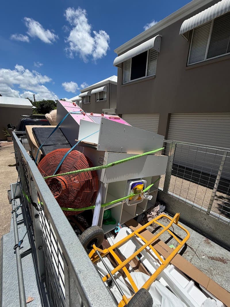 Junk Away Rubbish Removal Sunshine Coast rubbish removal work in Maroochydore