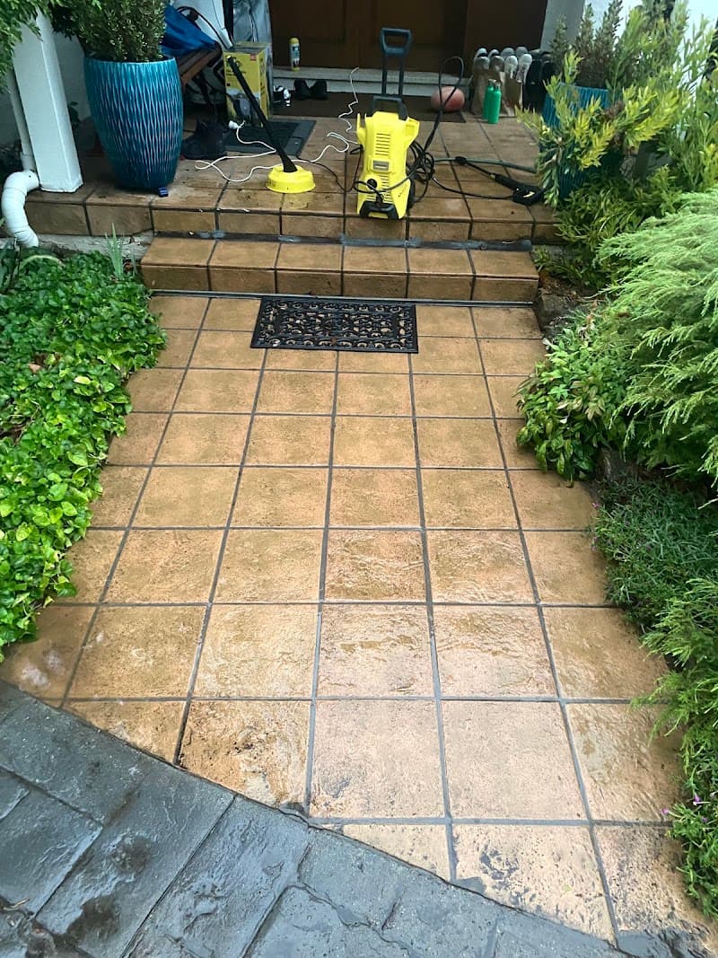 K2 Pressure Washing pressure washing work in Kaleen