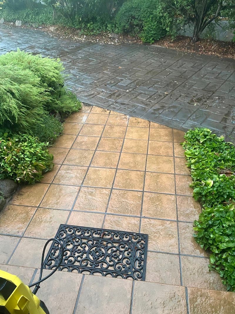 K2 Pressure Washing pressure washing work in Kaleen
