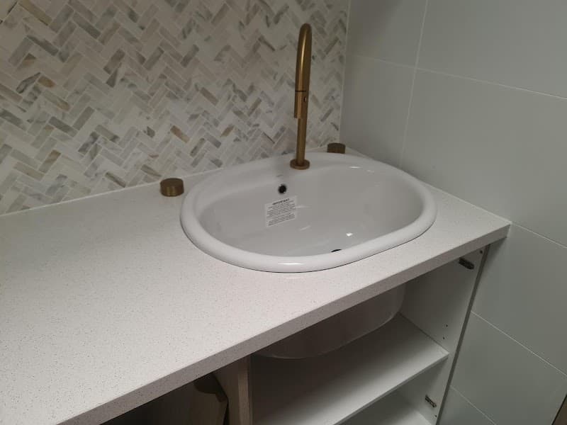 Kays Plumbing & Gas plumber work in Glen Iris