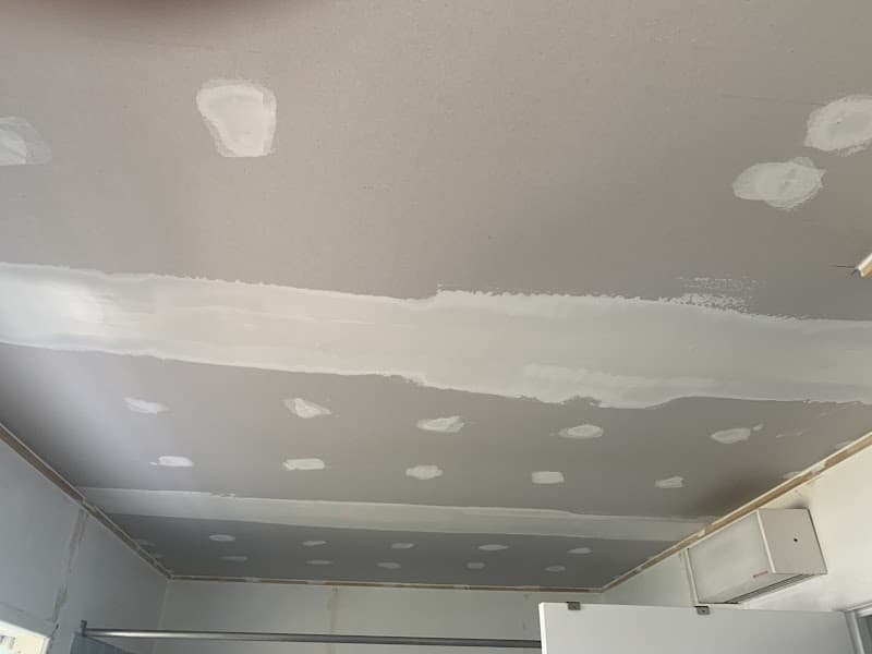 KB PAINTING AND DECORATING SERVICE painter work in Marsden