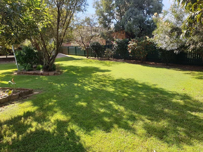 KC & J YARD SERVICE lawn care work in Glenvale
