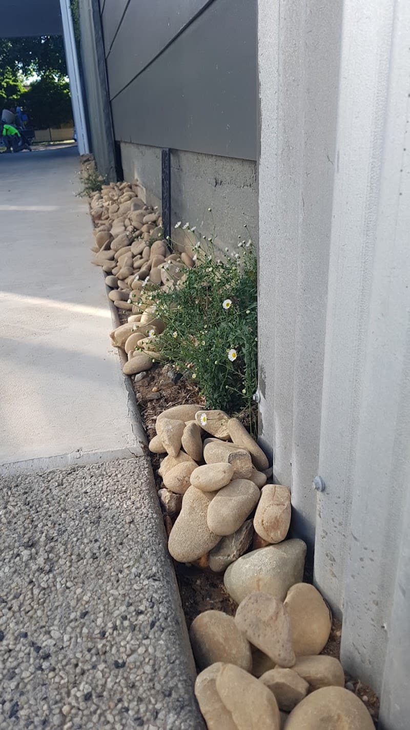 KCH Pavers and Garden Supplies landscaping work in East Bendigo
