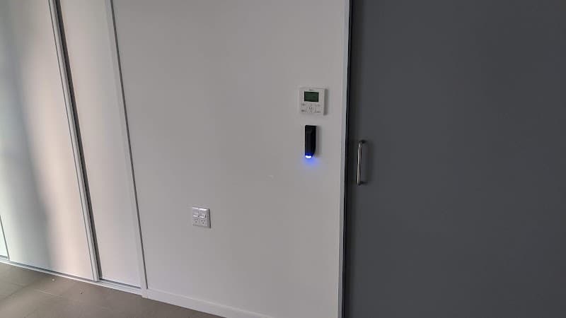 Keith Atkinson Electrical electrician work in Kuluin