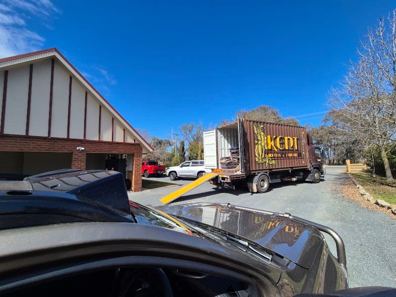Kent Removals & Storage - Albury removalist work in Wodonga