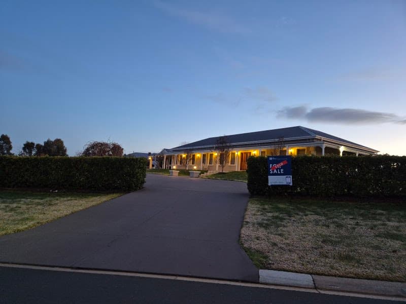 Kent Removals & Storage - Albury removalist work in Wodonga