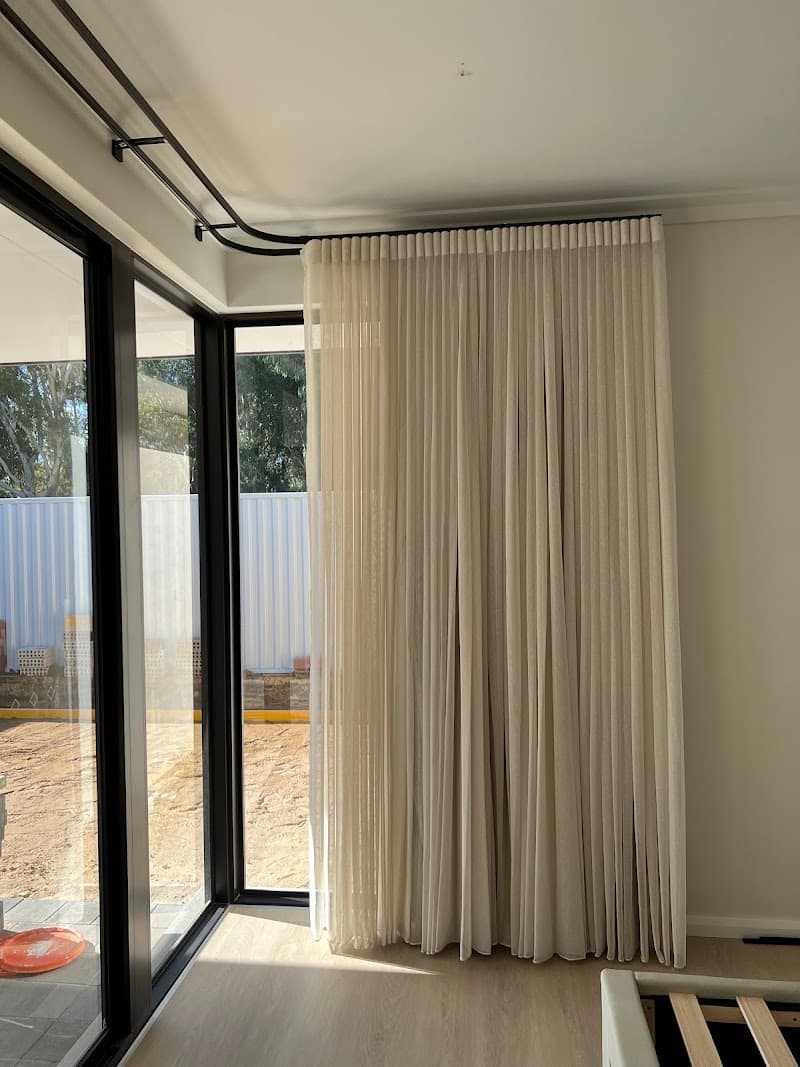 Kevin Blinds & Curtains Perth curtains & blinds work in Cloverdale