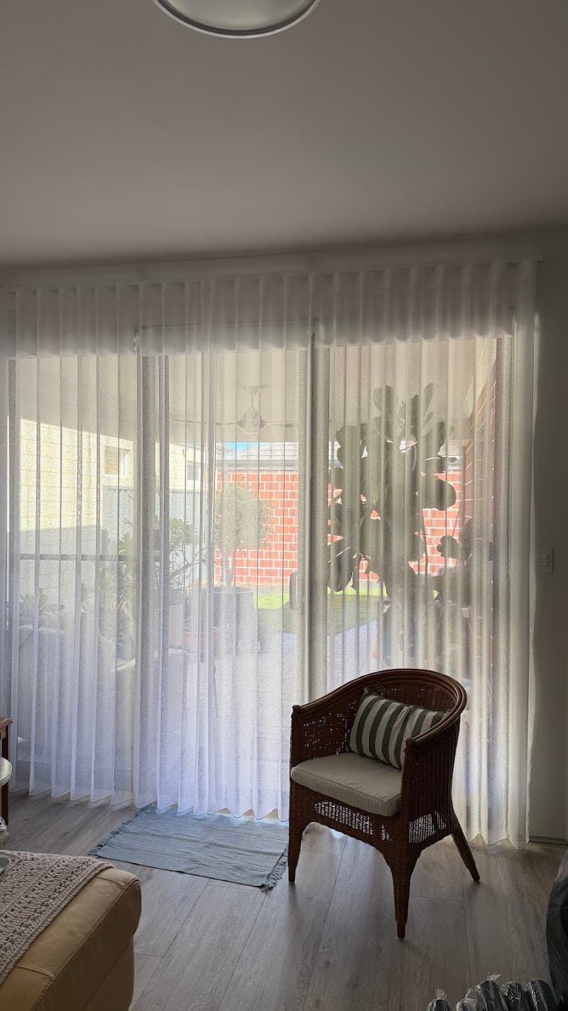 Kevin Blinds & Curtains Perth curtains & blinds work in Cloverdale