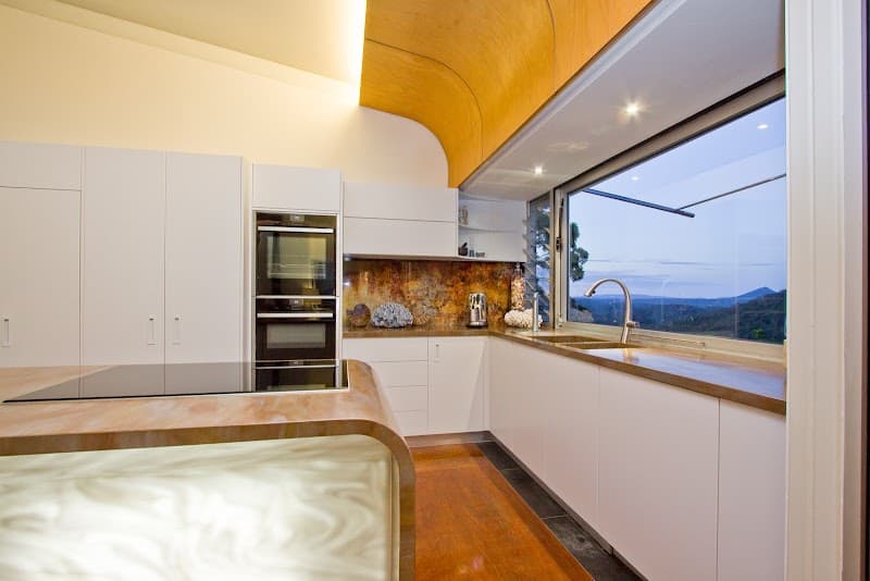 Kitchen Shop QLD kitchen renovation work in Caloundra West