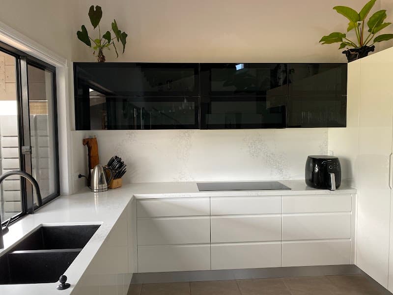Kitchen Shop QLD kitchen renovation work in Caloundra West