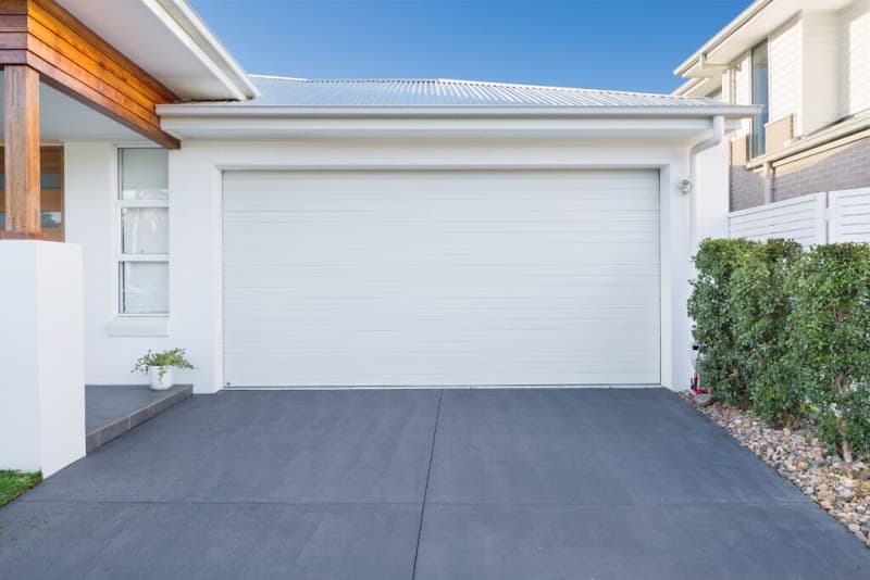 KM Garage Doors and Gates garage doors work in Brookvale