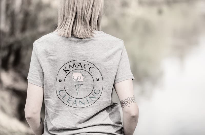 Kmacc Cleaning carpet cleaning work in North Albury