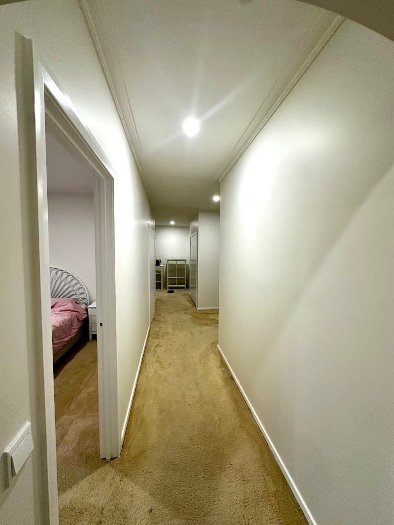 Knights Painting Pty Ltd painter work in Mornington