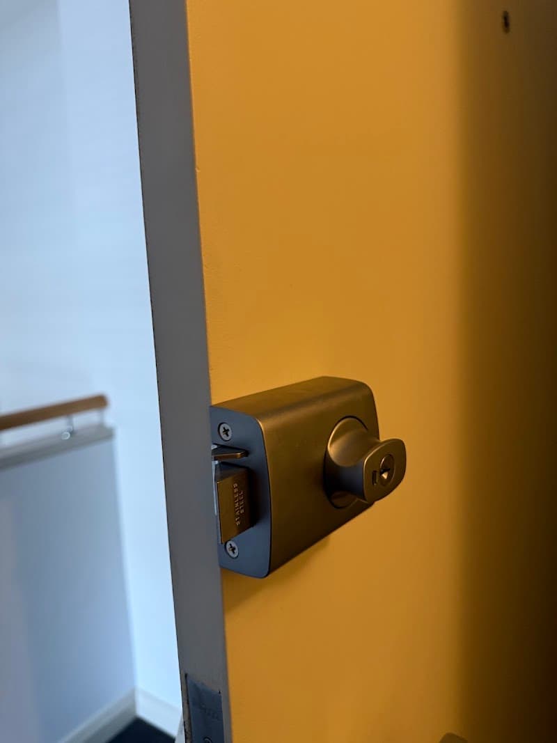 Koala Locksmith Sydney locksmith work in Glebe