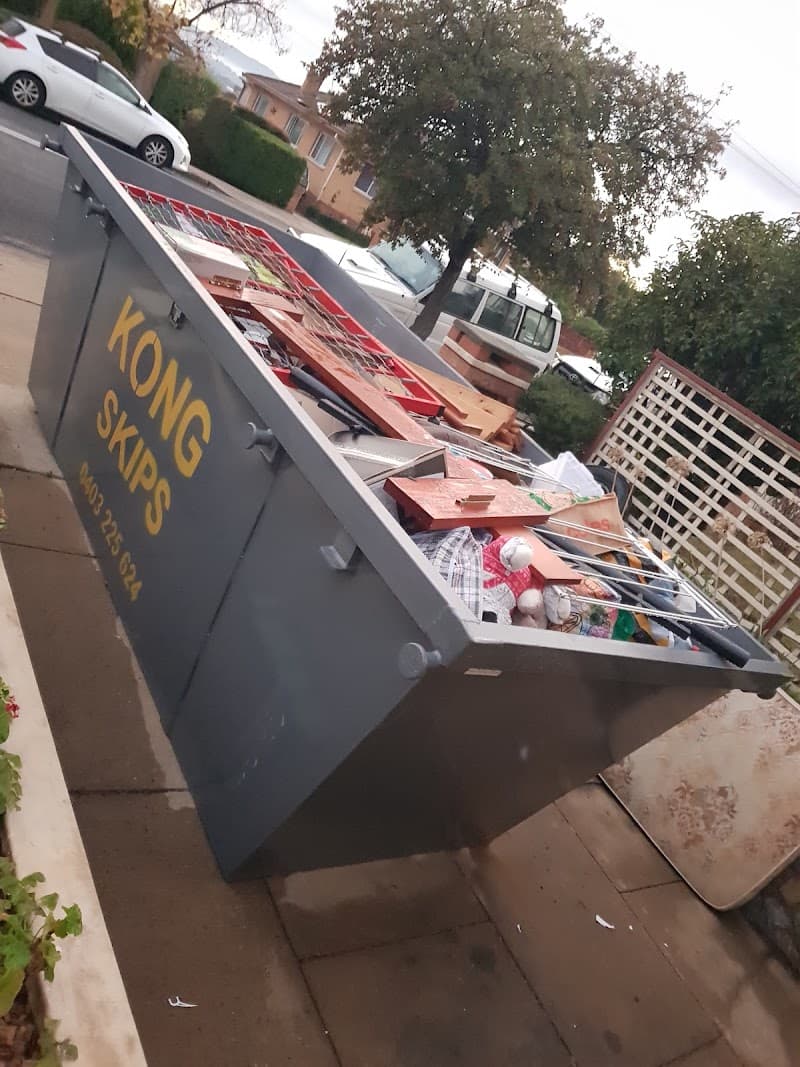 Kong Skip Bins Canberra rubbish removal work in Sutton