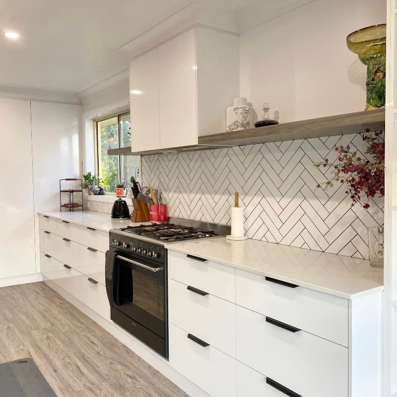 Kreuzer Cabinets furniture assembly & tv mounting work in Wagga Wagga