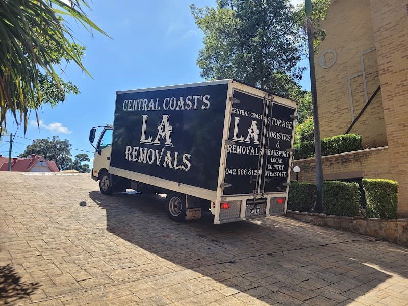 LA Removals removalist work in Woy Woy