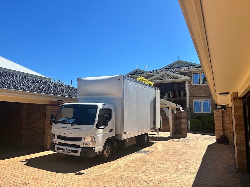 LA Removals removalist work in Woy Woy