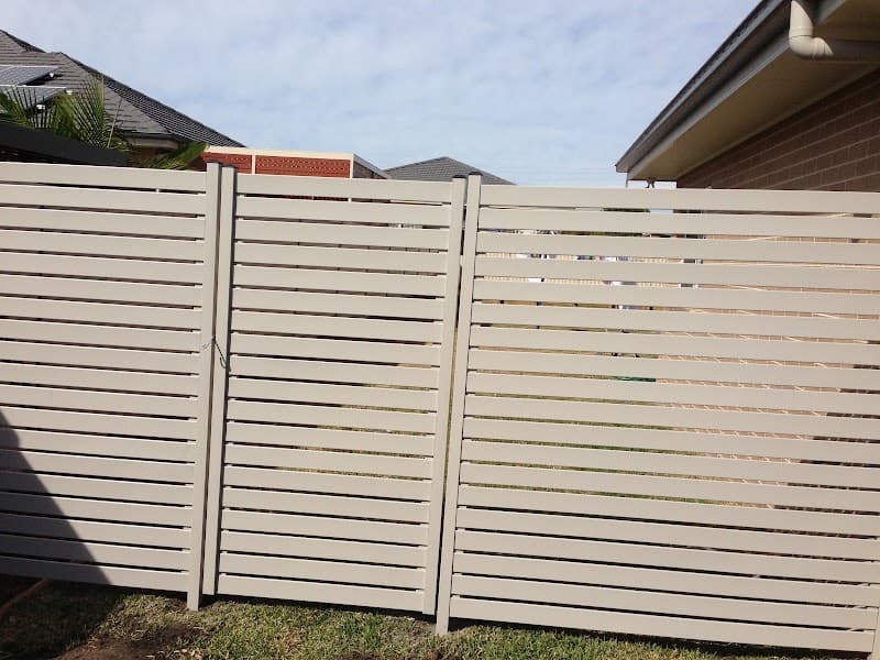 Lake Haven Fencing & Gates fencing work in San Remo