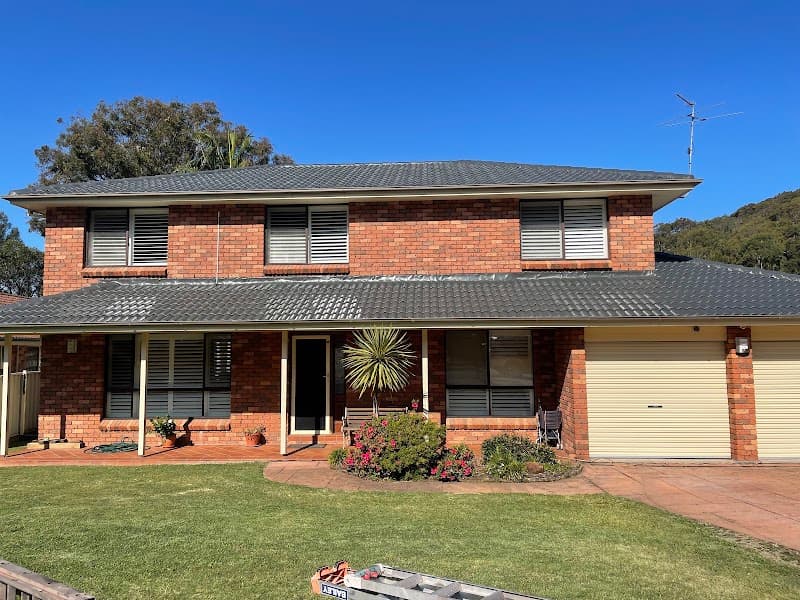 Lake Mac Roof Restoration gutter cleaning work in Swansea