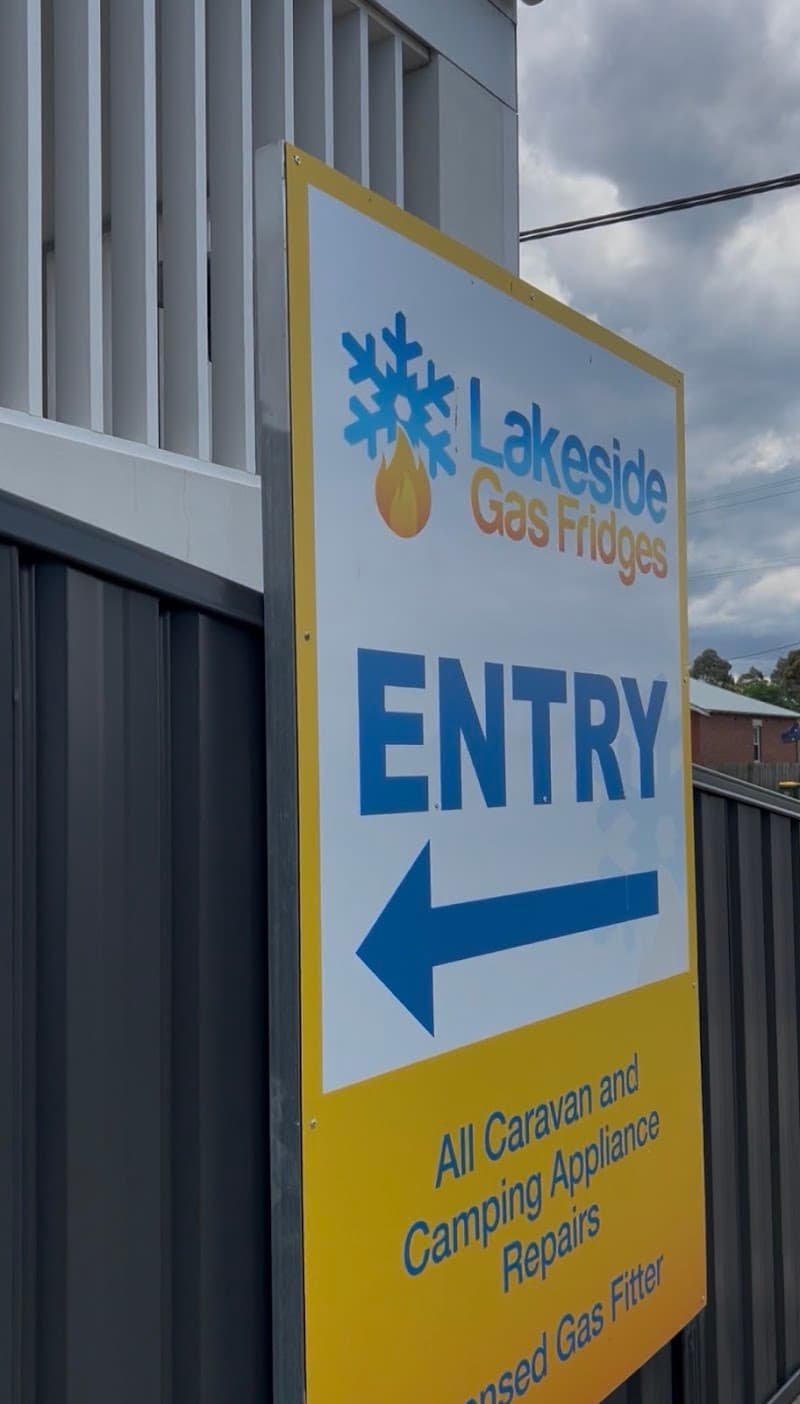 Lakeside Gas Fridges appliance repair work in Argenton