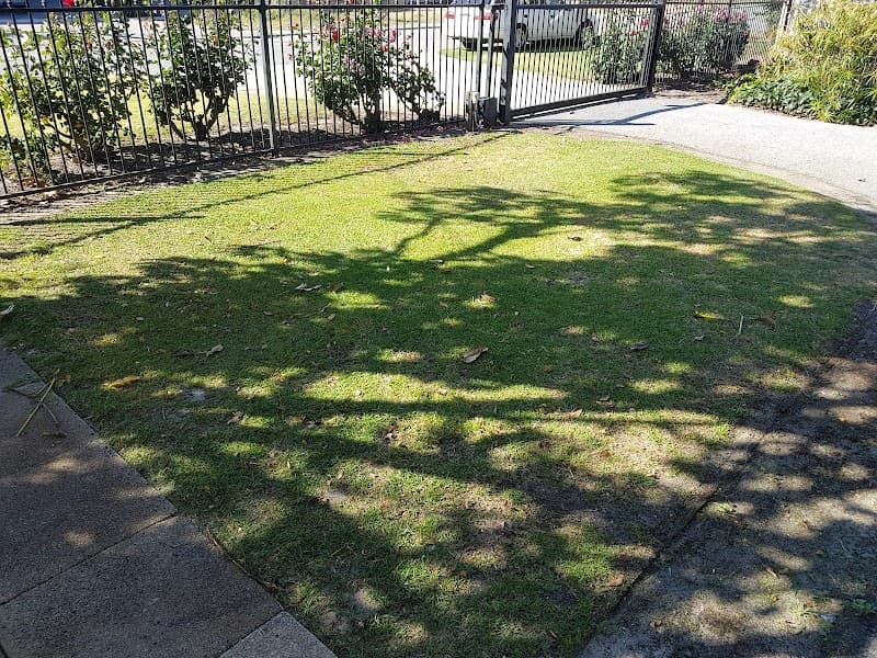 Landscaped Gardens lawn care work in Joondalup