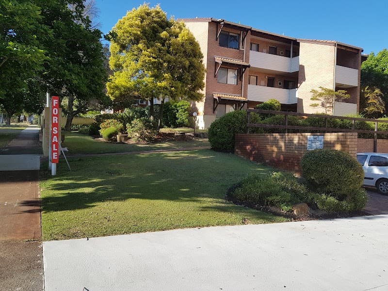 Landscaped Gardens lawn care work in Joondalup