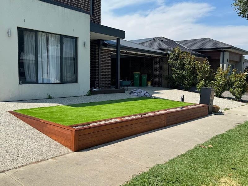 Landscapers Hervey Bay fencing work in Urraween