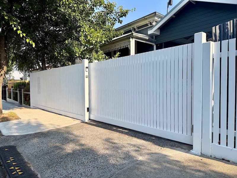Latitude Fencing & Gates fencing work in Heidelberg West